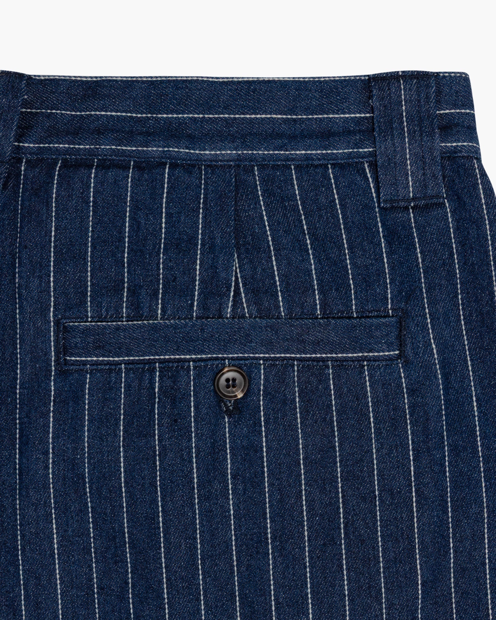 Giant Pleated Short – Chez Rien